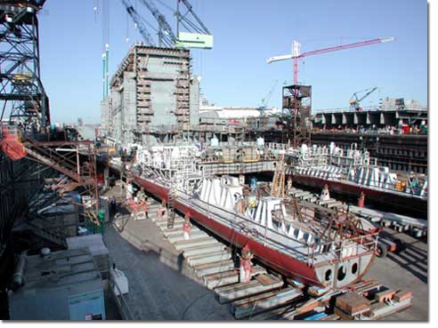 A twin gondola hull arrangement is being employed for maximum stability.