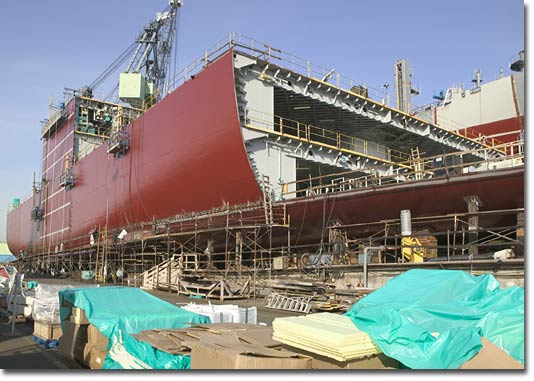T-AKE 5's Hull under construction at NASSCO in March 2007.